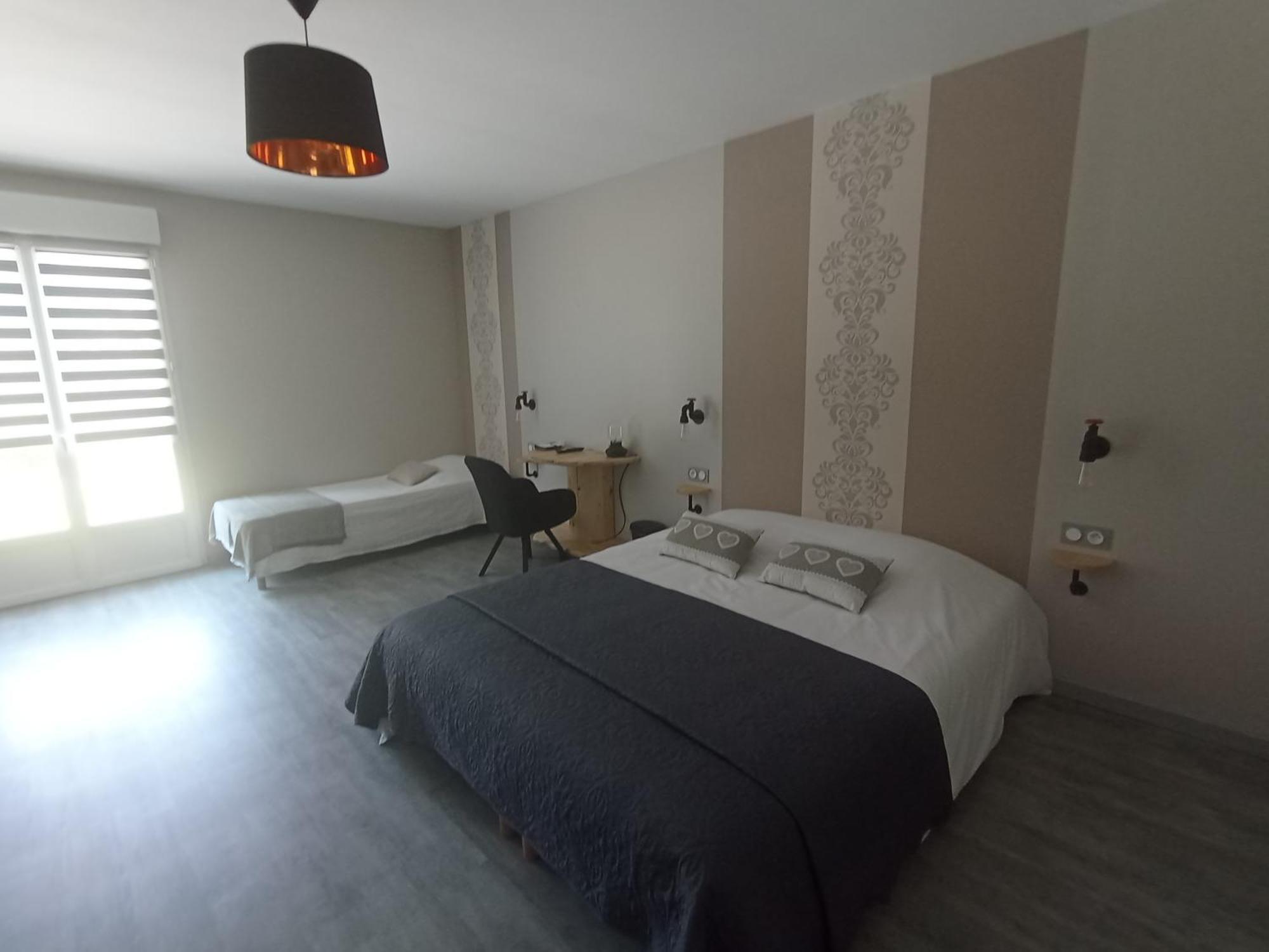 Chambres Et Tables D'Hotes " O Doux Matins " Aux Portes De Chinon Riviere  Exterior photo