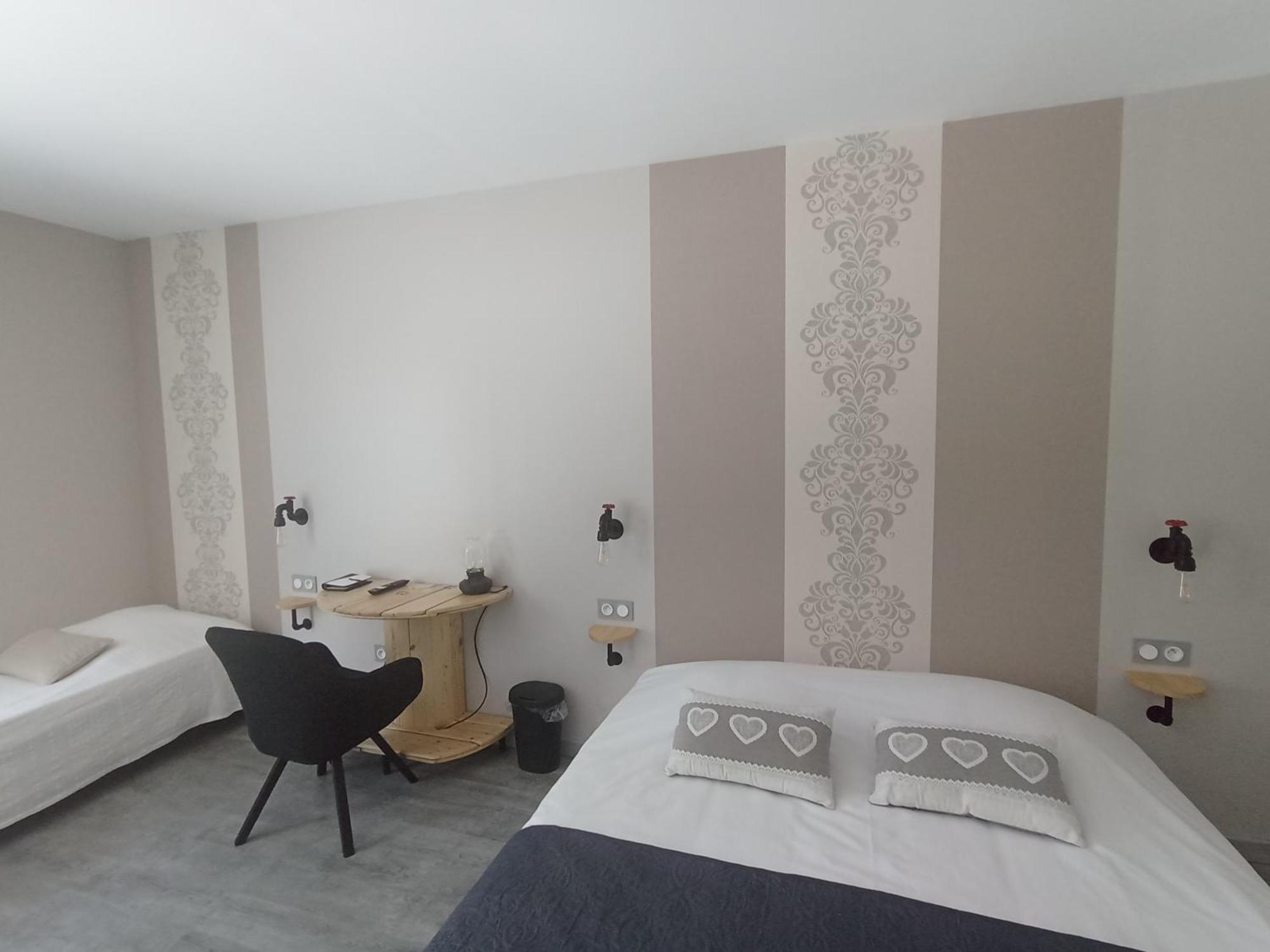 Chambres Et Tables D'Hotes " O Doux Matins " Aux Portes De Chinon Riviere  Exterior photo